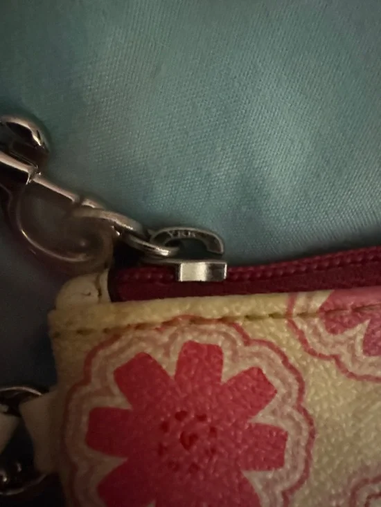 Coach Pink Flower mini wristlet - Picture 7 of 12